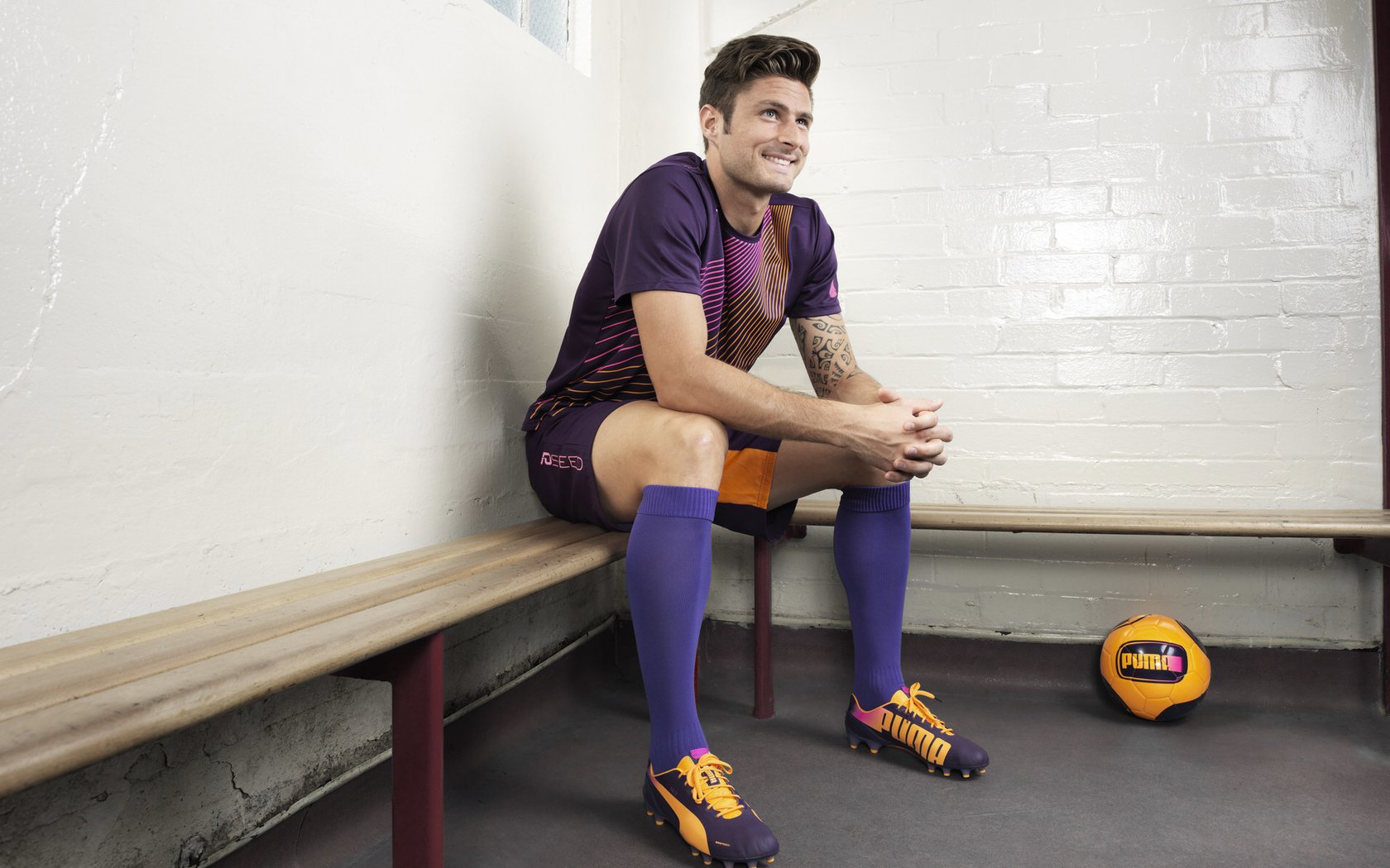 体育新闻中心上线体育热点话题智能追踪平台，热门体育新闻